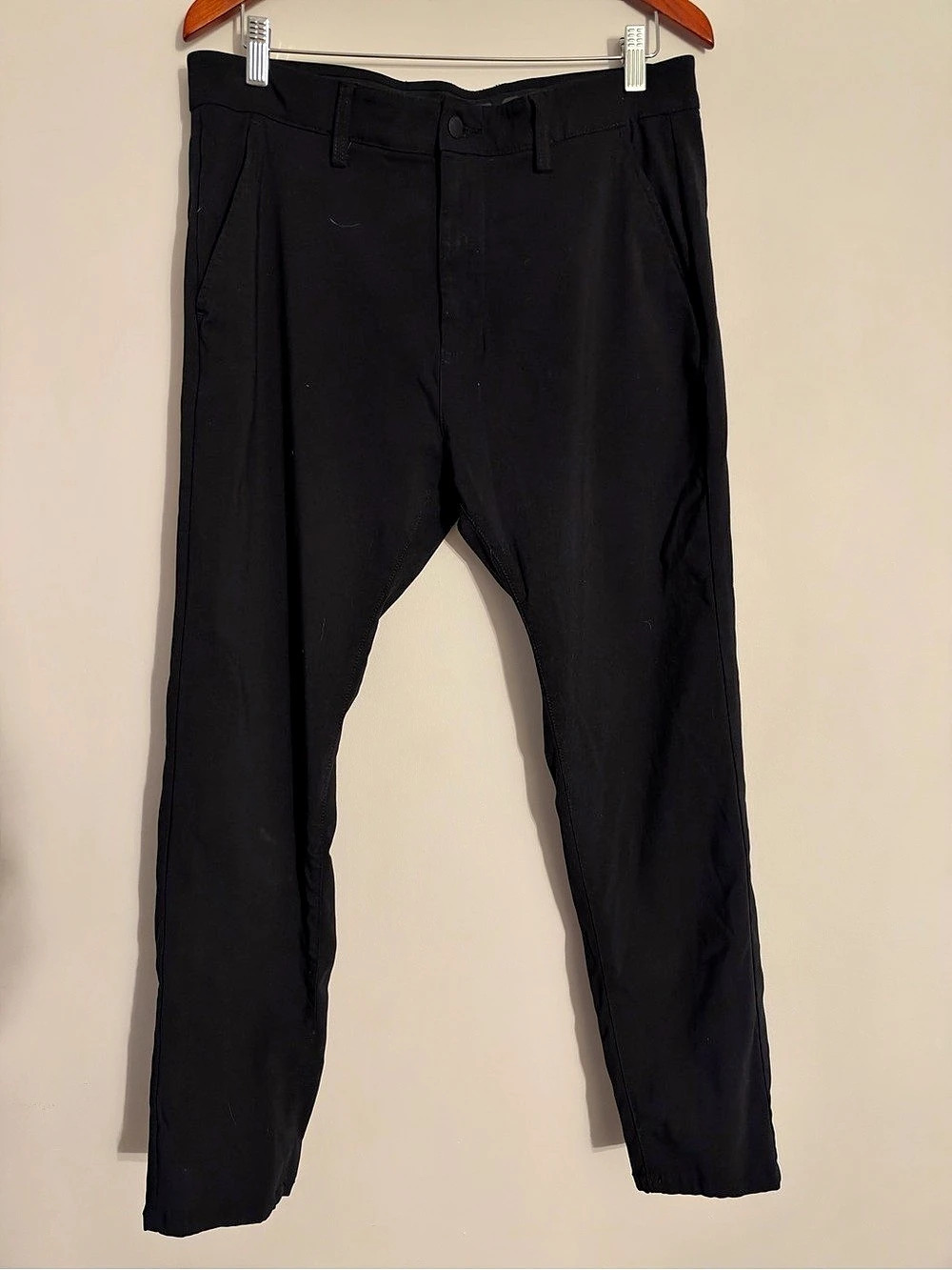 Men’s Classic Fit Black Pants – Size